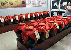 醉开心散酒加盟揭秘：3大策略让你的散酒生意快速回本！